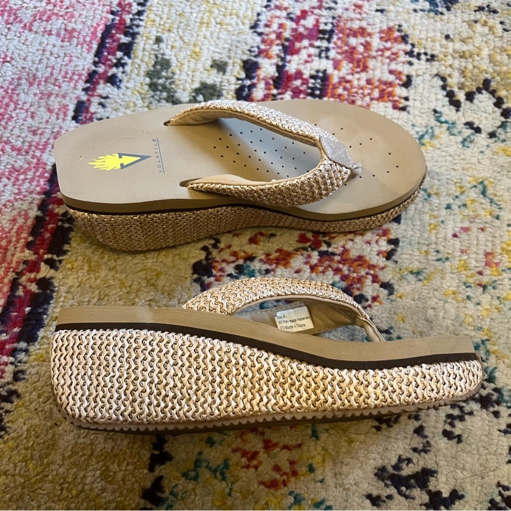 Volatile Woven Platform Flip Flop Sandals in Beige - Picture 3 of 6